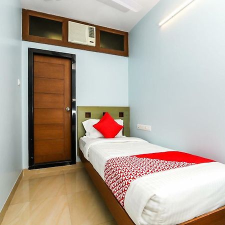 Balaji Grand Kākināda Exterior foto