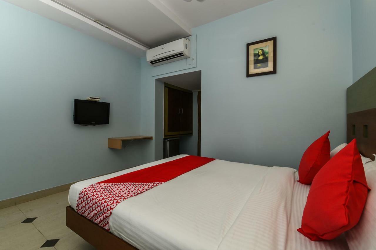Balaji Grand Kākināda Exterior foto