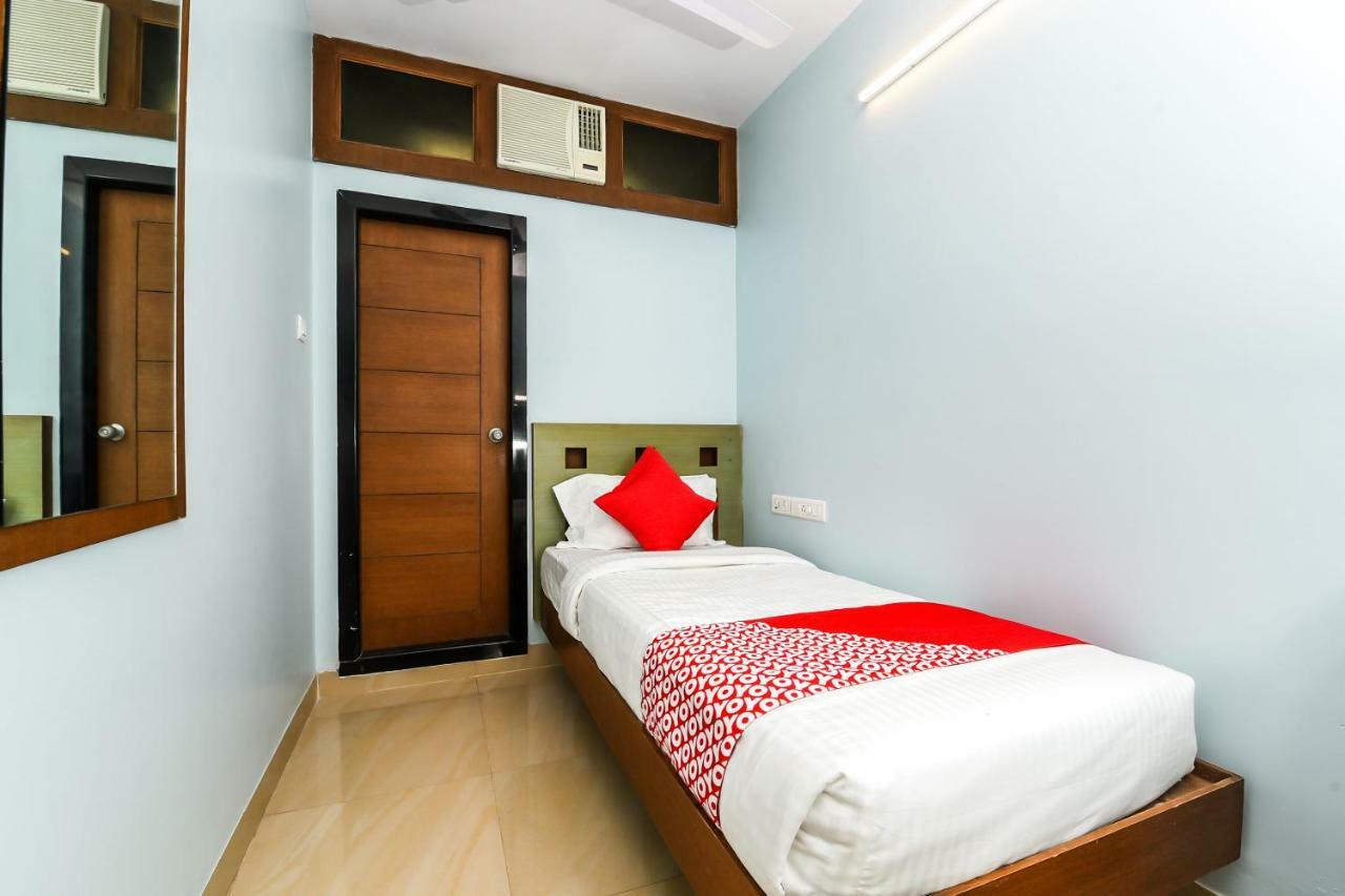 Balaji Grand Kākināda Exterior foto
