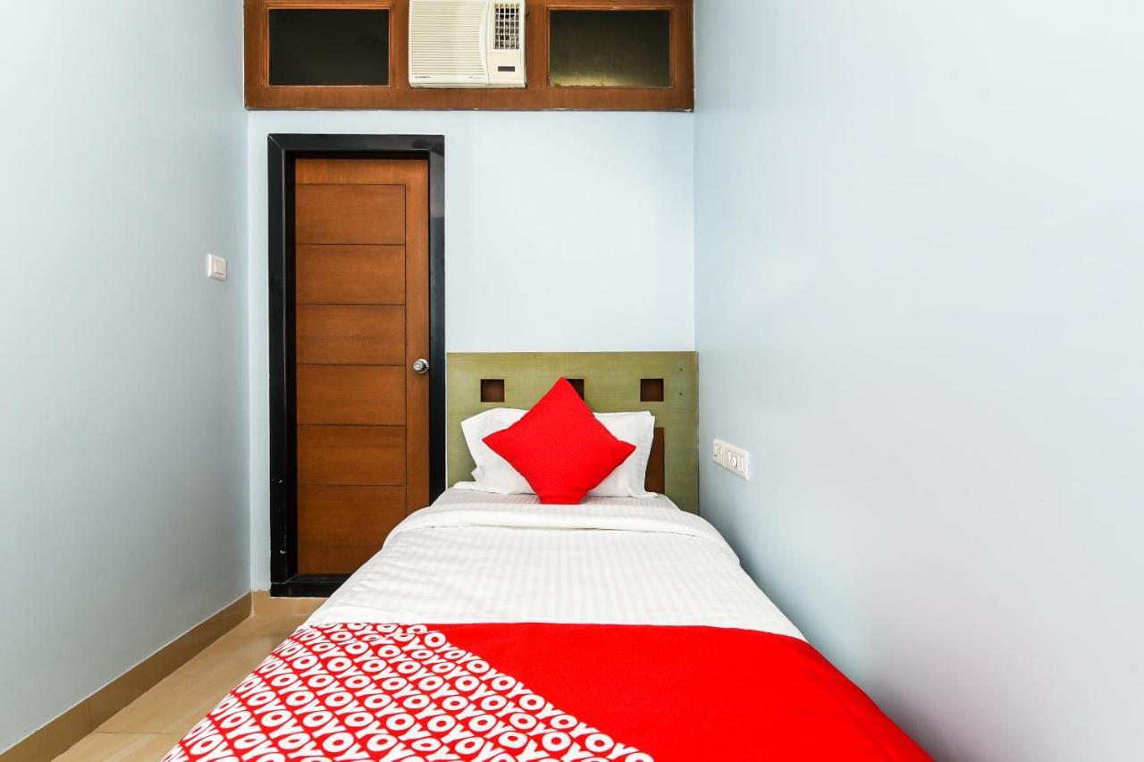 Balaji Grand Kākināda Exterior foto