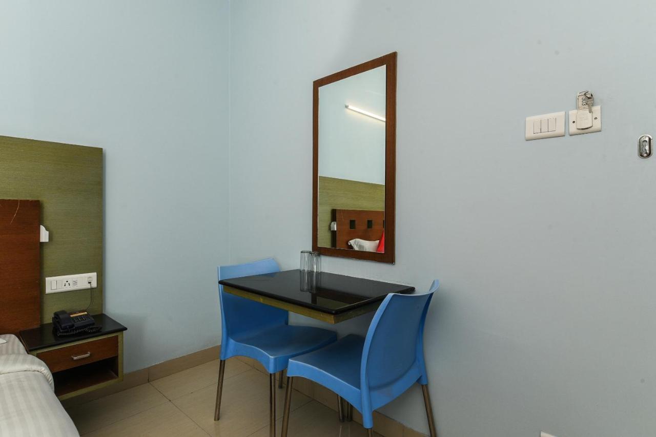 Balaji Grand Kākināda Exterior foto